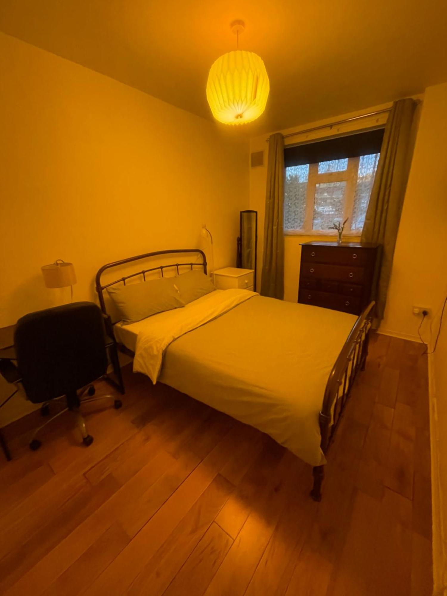 Vauxhall Apartment *